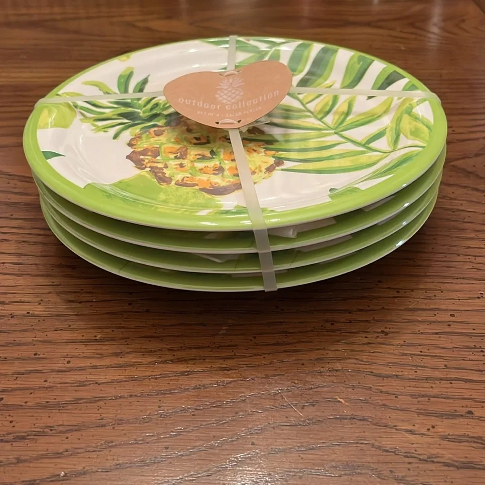 Outdoor Collection pineapple salad plates, set of 4,‎ NWT